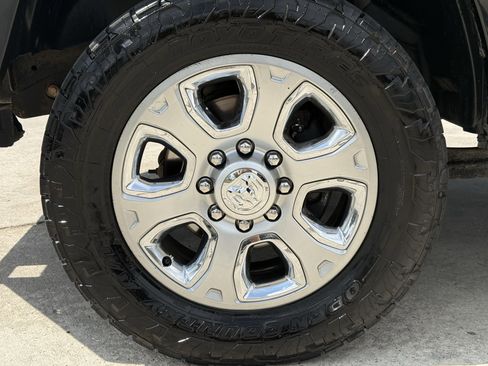 Used 2015 RAM 3500 Laramie image 12