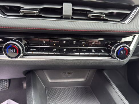 New 2026 Chevrolet Equinox RS image 15