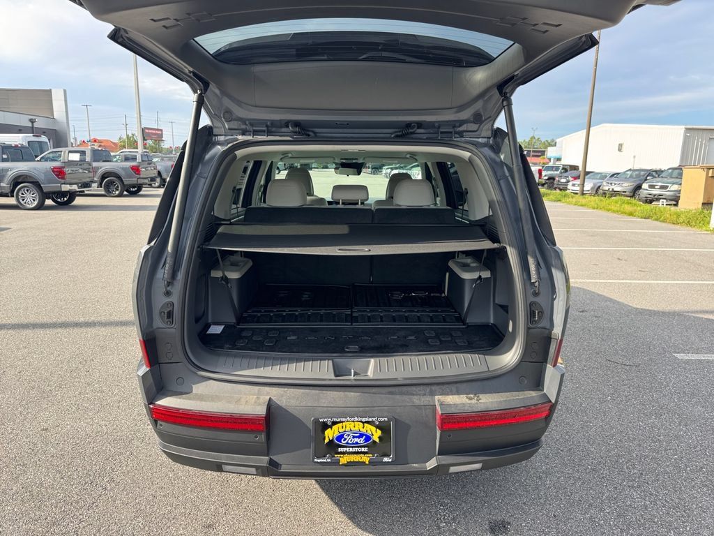 Used 2026 Hyundai Santa Fe SE FWD image 18