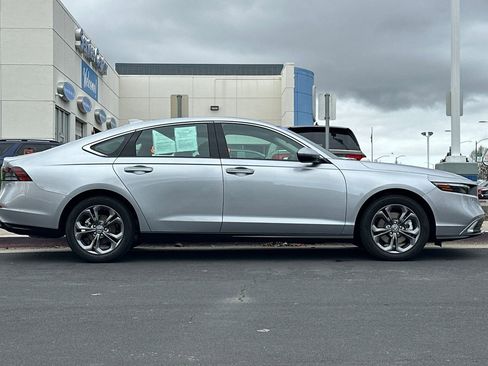 Used 2025 Honda Accord EX-L image 2