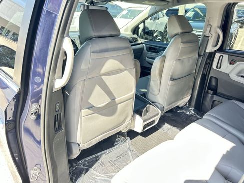 Used 2019 Honda Odyssey Touring image 12