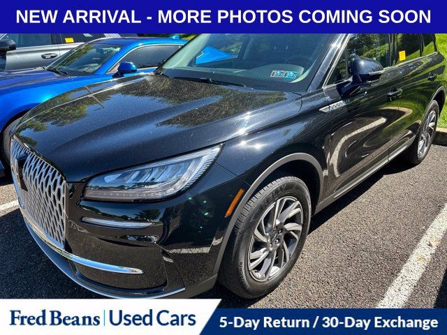 Used 2023 Lincoln Corsair AWD w/ Equipment Group 101A image 2