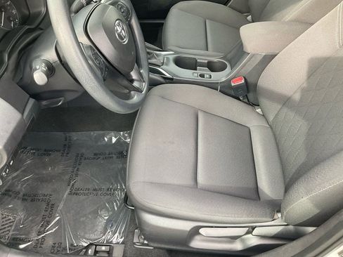 Used 2024 Toyota Corolla LE image 12