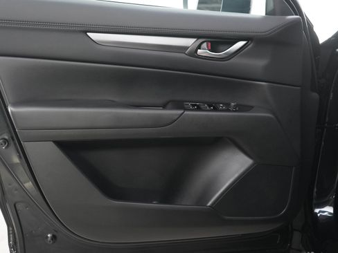 Used 2025 MAZDA CX-5 AWD 2.5 S w/ Preferred Package image 19