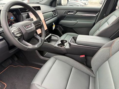 New 2026 GMC Terrain AT4 w/ Convenience Package III AWD/4WD image 17