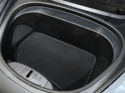 Used 2019 Tesla Model 3 Performance image 46