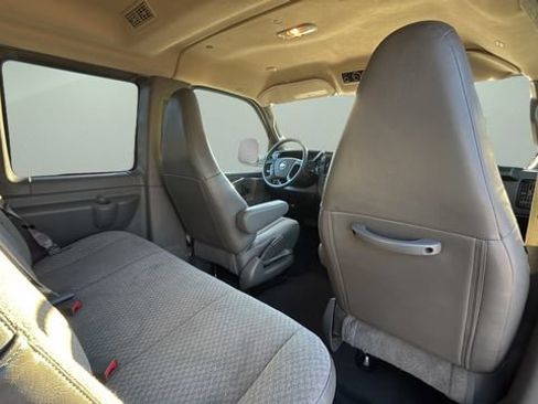 Used 2024 Chevrolet Express 3500 LT w/ LT Preferred Equipment Group RWD image 39