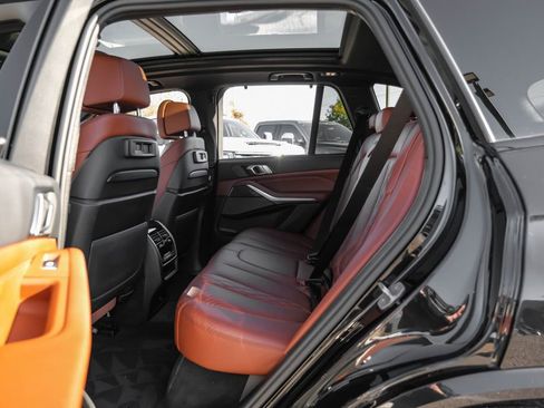 Used 2022 BMW X5 M50i w/ Executive Package image 42