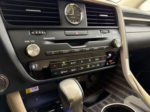 Certified 2021 Lexus RX 350L Luxury w/ Accessory Package FWD image 37