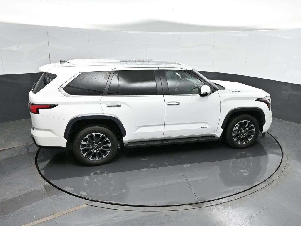 Used 2026 Toyota Sequoia Limited AWD/4WD image 36