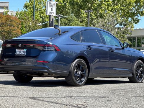 Used 2025 Honda Accord SE image 4