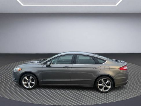 Used 2014 Ford Fusion SE image 4