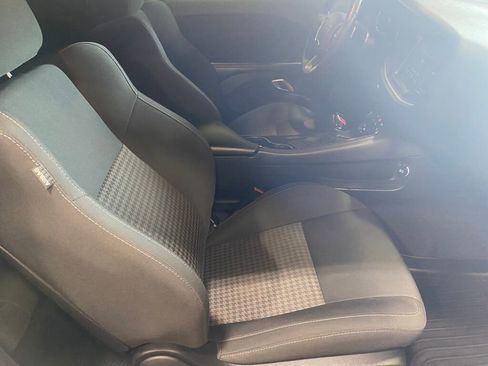 Used 2019 Dodge Challenger R/T image 23