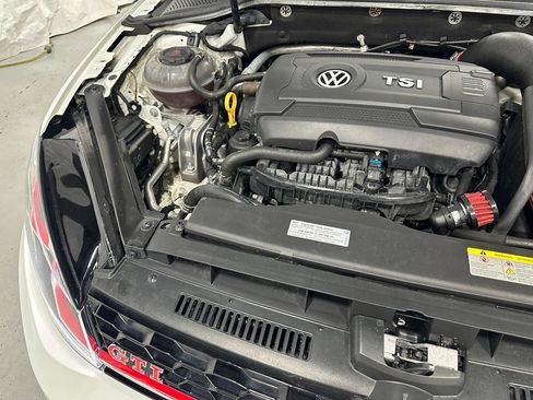 Used 2020 Volkswagen GTI SE FWD image 63