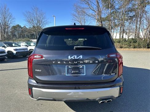 Used 2025 Kia Telluride S image 4