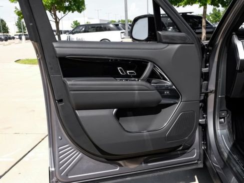 New 2026 Land Rover Range Rover Long Wheelbase SE AWD/4WD image 50
