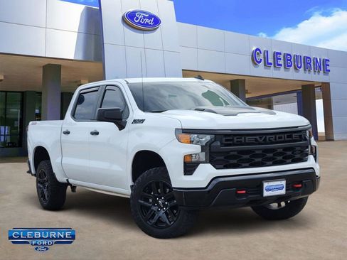 Used 2024 Chevrolet Silverado 1500 Custom Trail Boss w/ LPO, Dark Essentials Package AWD/4WD image 1