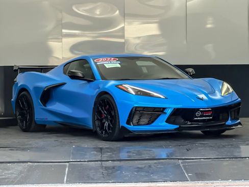 Used 2022 Chevrolet Corvette Stingray Coupe w/ 1LT RWD image 1