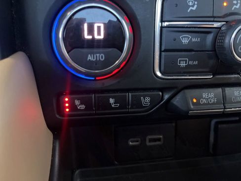 Used 2021 Chevrolet Tahoe Premier image 29