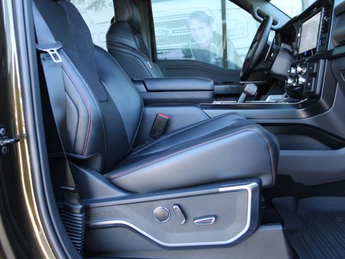 Used 2025 Ford F150 Raptor AWD/4WD image 17