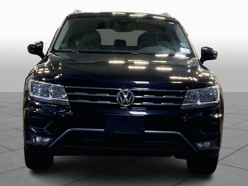 Used 2020 Volkswagen Tiguan SEL image 3