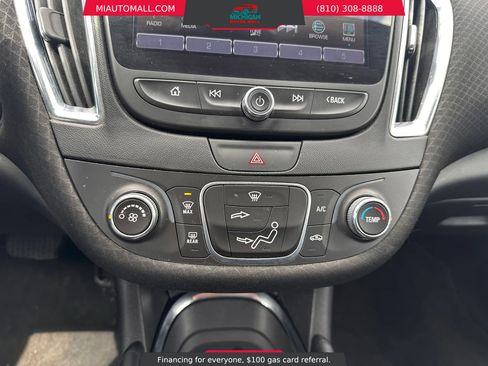 Used 2017 Chevrolet Malibu LT FWD image 14