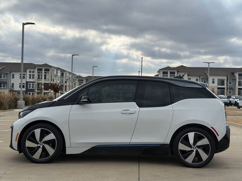 Used 2018 BMW i3 94Ah w/Range Extender image 4