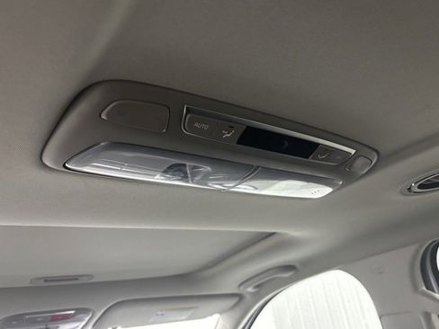 Used 2024 Kia Telluride S w/ S Sunroof Package image 13