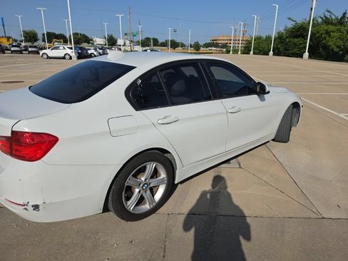 Used 2014 BMW 328i xDrive Sedan AWD/4WD image 3