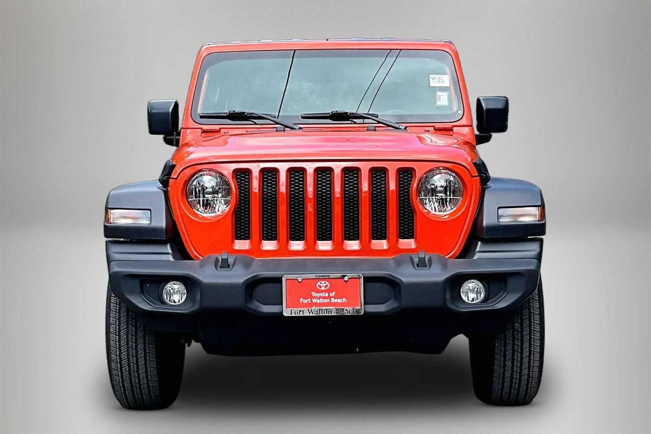 Used 2023 Jeep Wrangler Sport AWD/4WD image 3