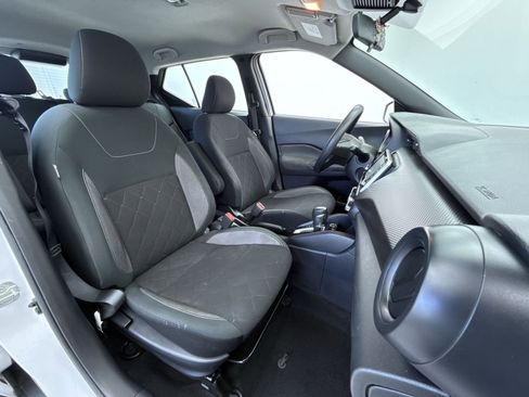 Used 2020 Nissan Kicks S FWD image 13
