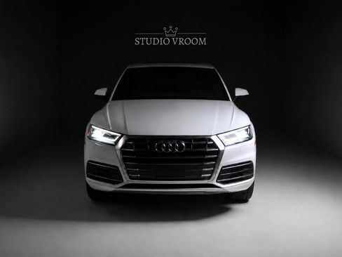 Used 2019 Audi Q5 2.0T Premium Plus w/ Premium Plus Package AWD/4WD image 1