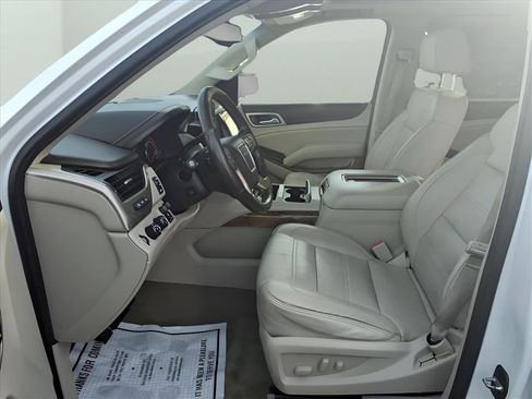 Used 2016 GMC Yukon XL Denali w/ Open Road Package image 23