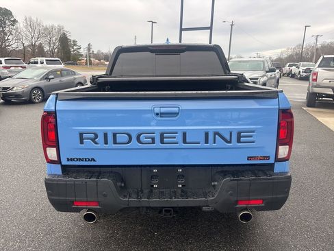 Used 2024 Honda Ridgeline TrailSport image 7