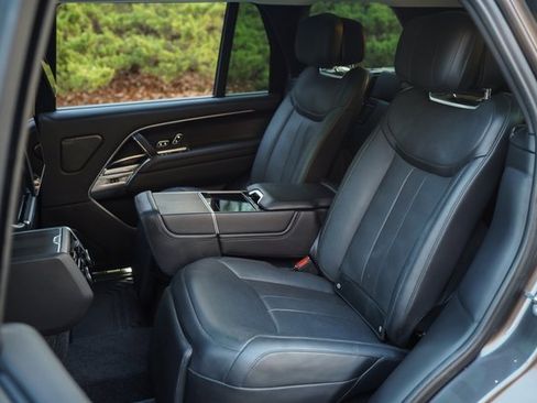 Used 2022 Land Rover Range Rover Long Wheelbase First Edition image 24