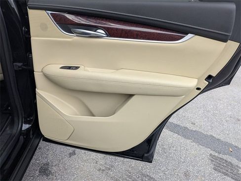 Used 2019 Cadillac XT5 Premium Luxury image 34
