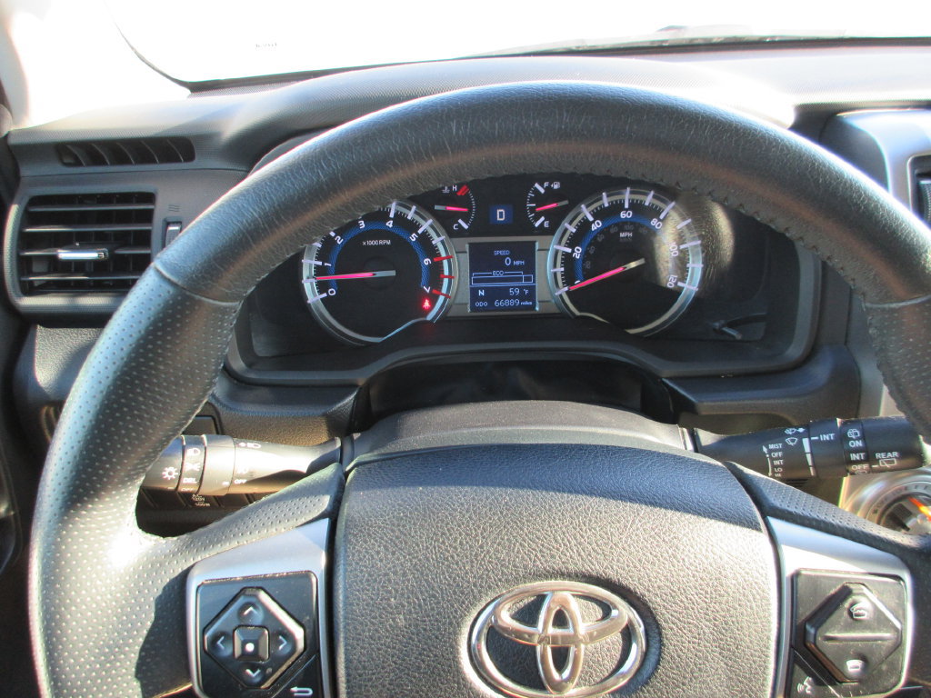 Used 2019 Toyota 4Runner SR5 Premium AWD/4WD image 28