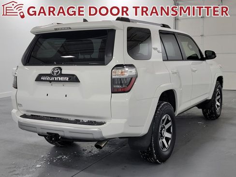 Used 2017 Toyota 4Runner TRD Off-Road Premium image 8