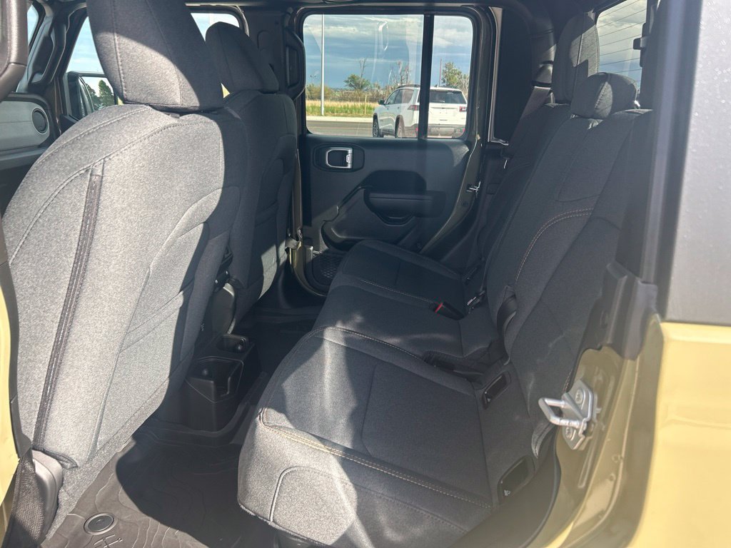 New 2027 Jeep Gladiator Sport AWD/4WD image 12