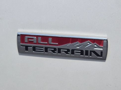 Used 2017 GMC Acadia SLT AWD/4WD image 23