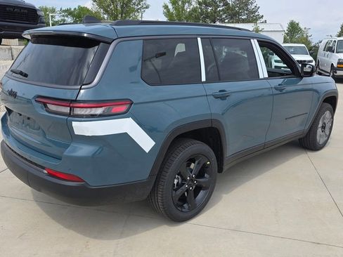 New 2026 Jeep Grand Cherokee L Limited AWD/4WD image 5
