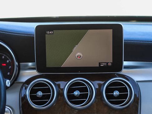 Used 2017 Mercedes-Benz C 300 Sedan image 14