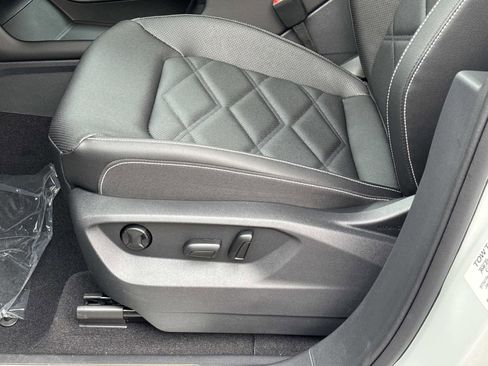 New 2026 Volkswagen Atlas SE image 22