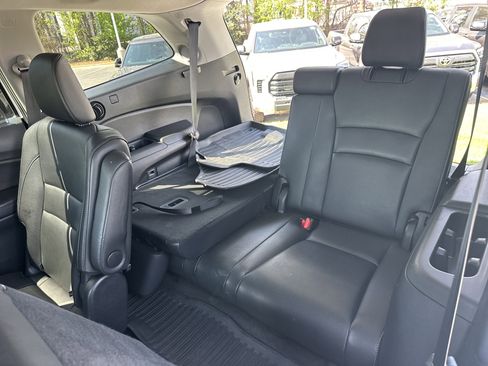 Used 2021 Honda Pilot Elite image 33