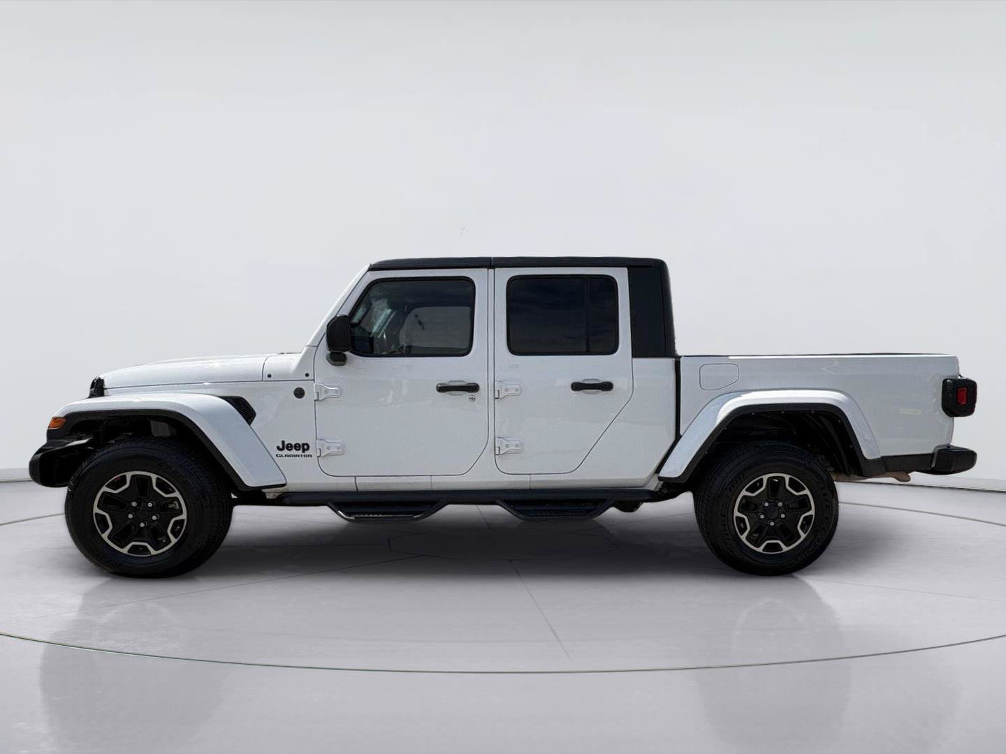 Used 2022 Jeep Gladiator Sport AWD/4WD image 4