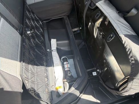 Used 2017 Toyota Tacoma TRD Sport w/ Tow Package RWD image 22