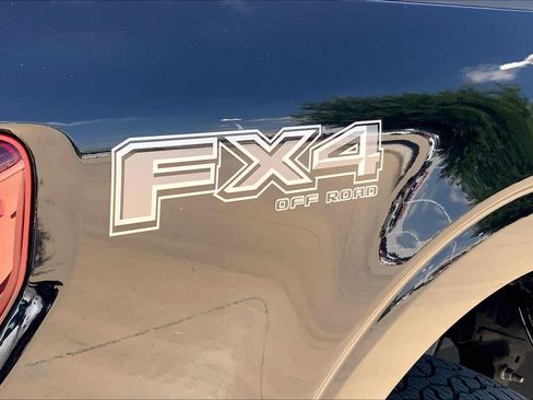Used 2025 Ford F150 Lariat w/ FX4 Off-Road Package AWD/4WD image 10