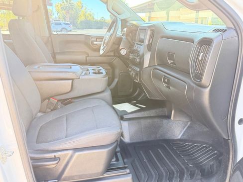 Used 2020 Chevrolet Silverado 1500 W/T w/ WT Value Package image 9