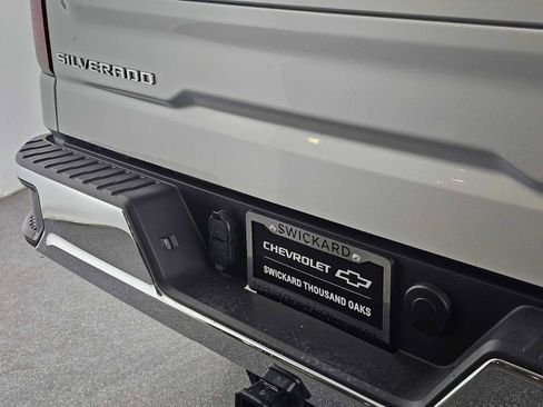 Used 2022 Chevrolet Silverado 1500 LT image 13