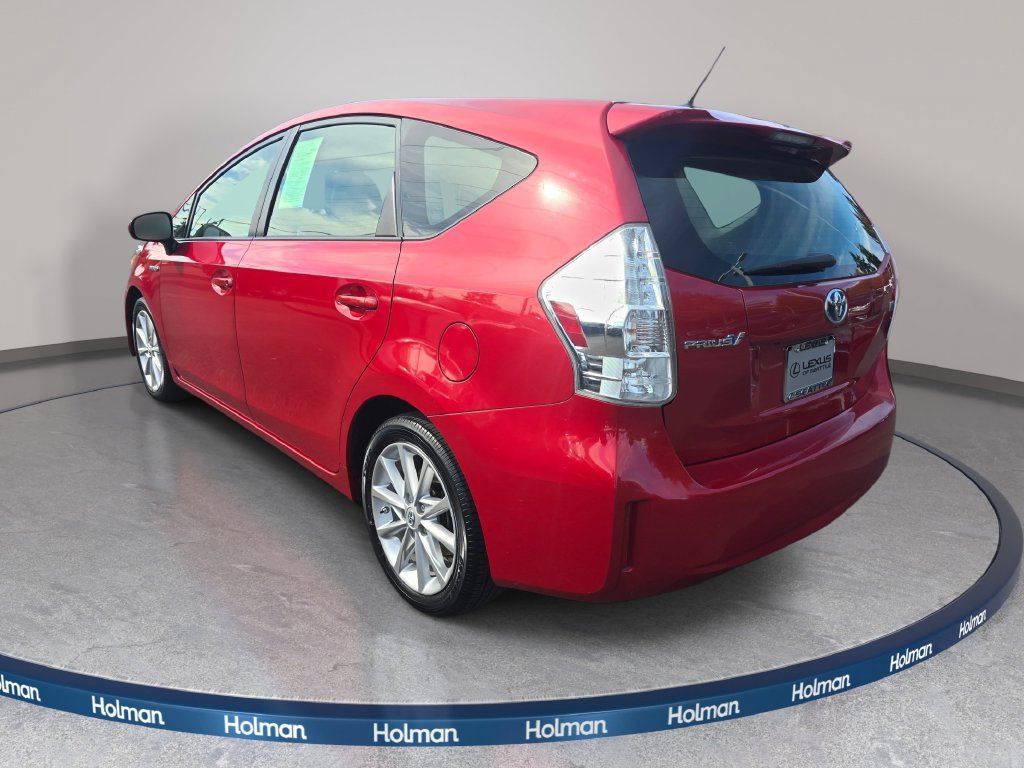 Used 2014 Toyota Prius V Five FWD image 8